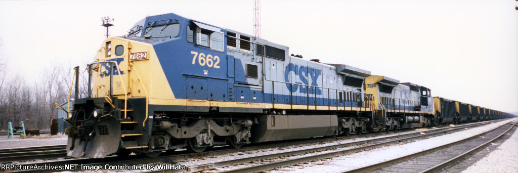 CSX C40-8W 7662